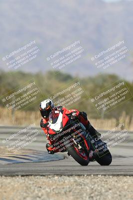 media/Dec-01-2025-Moto Forza (Mon) [[2daa91e15f]]/2-Intermediate Group/Session 3 (Turn 3)/